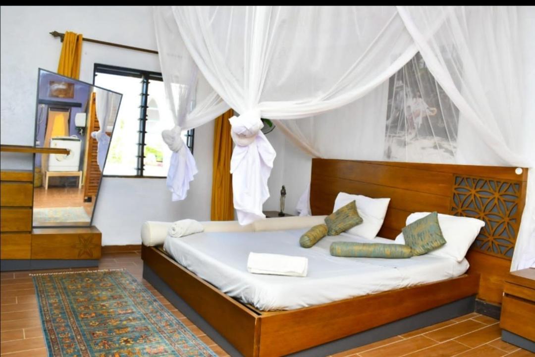 Mavericks Convenient Cozy Loft In Diani'S Cbd Ukunda Exterior photo